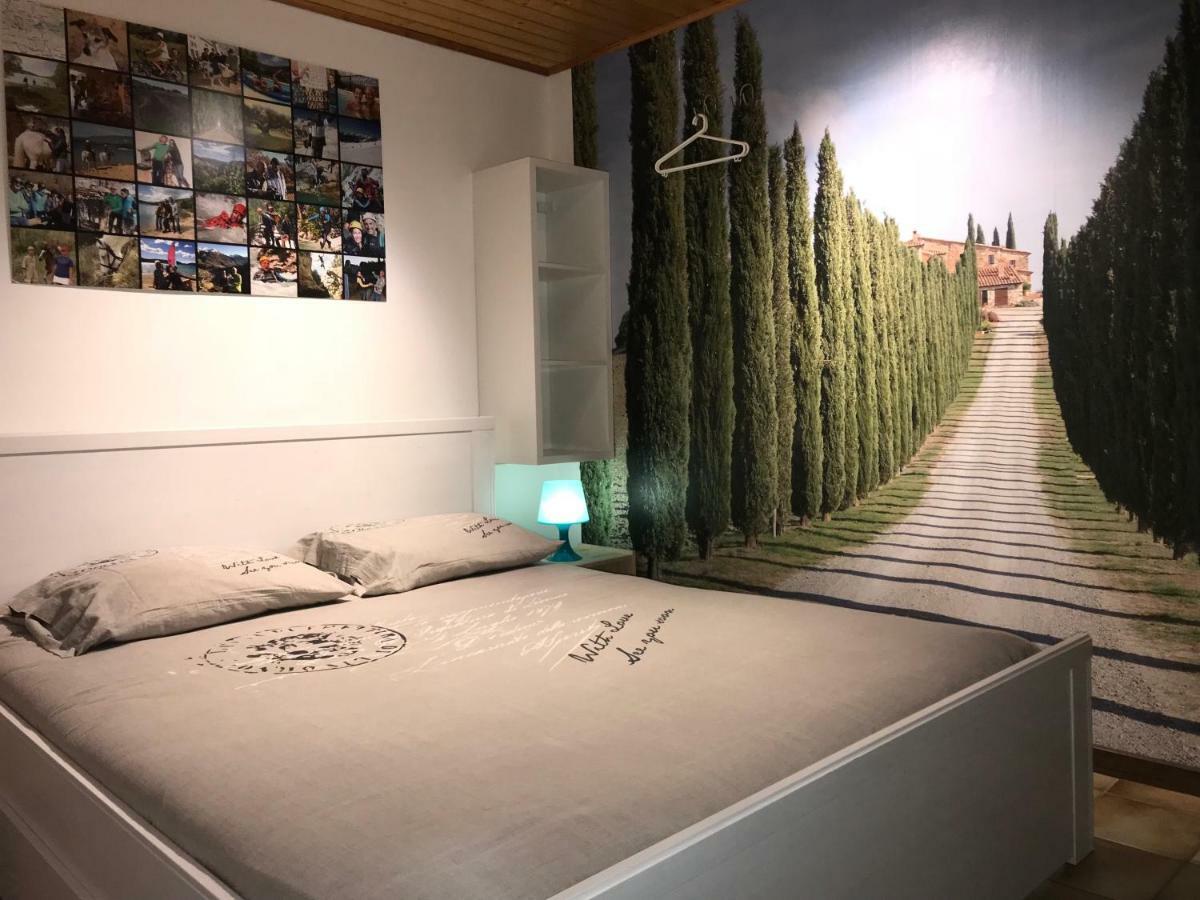 La Rabasse De Gallinette Aups Dış mekan fotoğraf